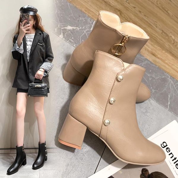 boots hkyx 2021 black winter woman shoes pointed toe chunky high heels women ankle with metal button
boots hkyx 2021 black winter woman shoes pointed toe chunky high heels women ankle with metal button