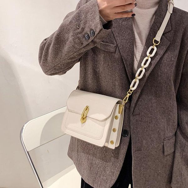 handbag women luxurys designers bags 2021 crossbody bag all-match solid color sma purse multi pochette louisbags_18
handbag women luxurys designers bags 2021 crossbody bag all-match solid color sma purse multi pochette louisbags_18