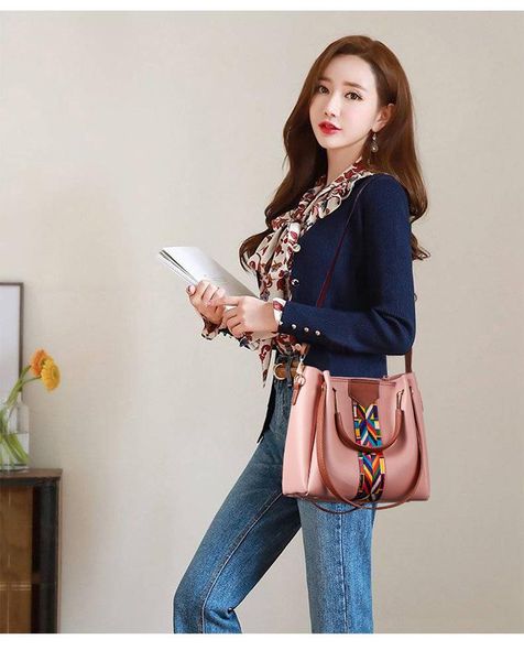 the korean version of all-match crossbody bag handbag shoulder -selling women's bags fashion mother-and-child duffel
the korean version of all-match crossbody bag handbag shoulder -selling women's bags fashion mother-and-child duffel