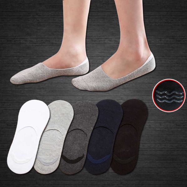 solid color invisible cotton shallow mouth low boat silicone summer thin men's socks, Black
solid color invisible cotton shallow mouth low boat silicone summer thin men's socks, Black