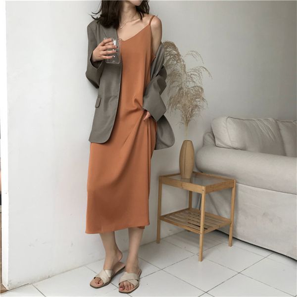 casual dresses loose thin chiffon dress straight midi v neck backless women elegant black spaghetti strap ladies vestido femme cyzg, Black;gray
casual dresses loose thin chiffon dress straight midi v neck backless women elegant black spaghetti strap ladies vestido femme cyzg, Black;gray