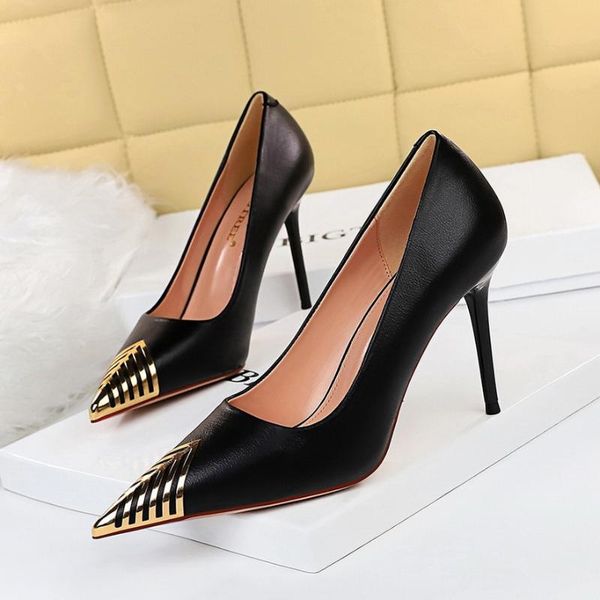 dress shoes bigtree black leather woman pumps metal pointed toe high heels stiletto party women plus size 42 43
dress shoes bigtree black leather woman pumps metal pointed toe high heels stiletto party women plus size 42 43