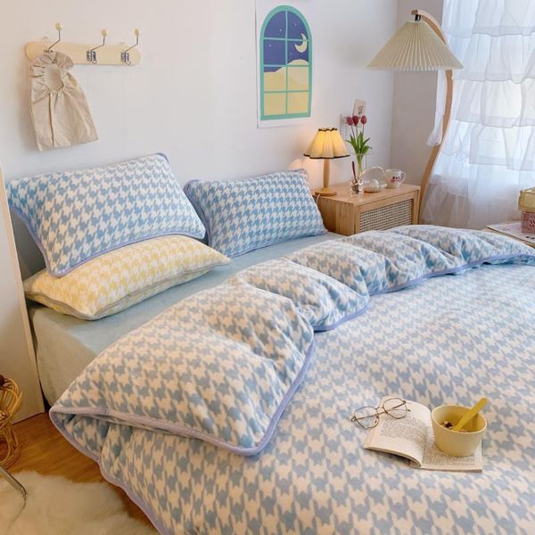 bedding sets milk fleece plover pattern modern ins style warm winter 4pcs set bed sheet pillowcase duvet cover blue pink
bedding sets milk fleece plover pattern modern ins style warm winter 4pcs set bed sheet pillowcase duvet cover blue pink