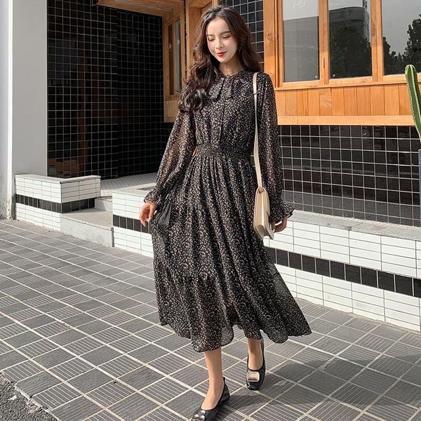 casual dresses women chiffon dress 2021 spring summer fashion female long sleeve print floral vintage elastic waist a-line vestido, Black;gray
casual dresses women chiffon dress 2021 spring summer fashion female long sleeve print floral vintage elastic waist a-line vestido, Black;gray