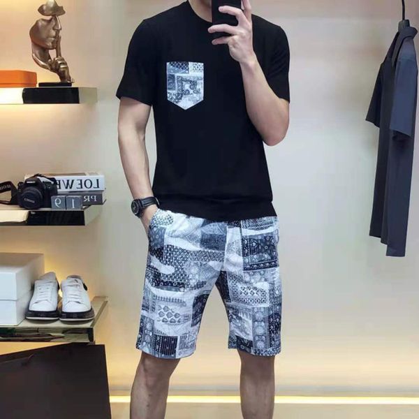 fashion trendy brand men's sportswear t-shirt short-sleeved five-point pants two-piece two-color black and white top, Gray
fashion trendy brand men's sportswear t-shirt short-sleeved five-point pants two-piece two-color black and white top, Gray
