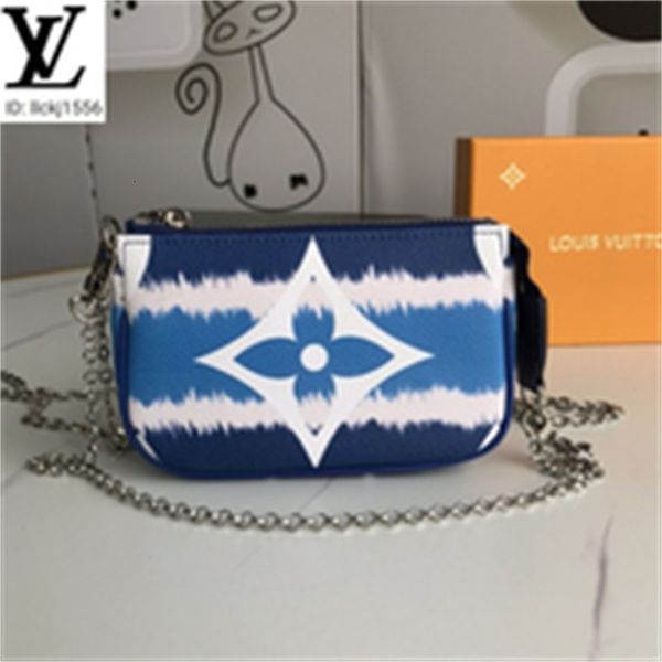 totes brand designer luxury vges m69269 blue gradient mini clutch chain bag women handbags iconic bags handles shoulder bags cross bodyb, Red;black
totes brand designer luxury vges m69269 blue gradient mini clutch chain bag women handbags iconic bags handles shoulder bags cross bodyb, Red;black