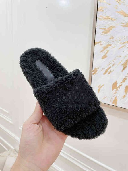 slippers luxury designer autumn winter wool tow brand wear open toe flat bottom leisure foreign trade large women's shoes size 35-40 dr, Black
slippers luxury designer autumn winter wool tow brand wear open toe flat bottom leisure foreign trade large women's shoes size 35-40 dr, Black