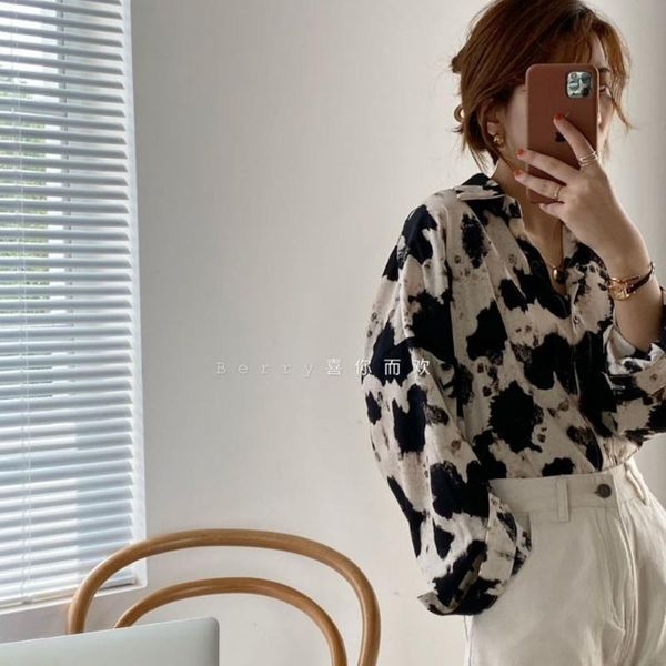 women's blouses & shirts 2021 style cow pattern blooming shirt fashion loose retro casual top, White
women's blouses & shirts 2021 style cow pattern blooming shirt fashion loose retro casual top, White