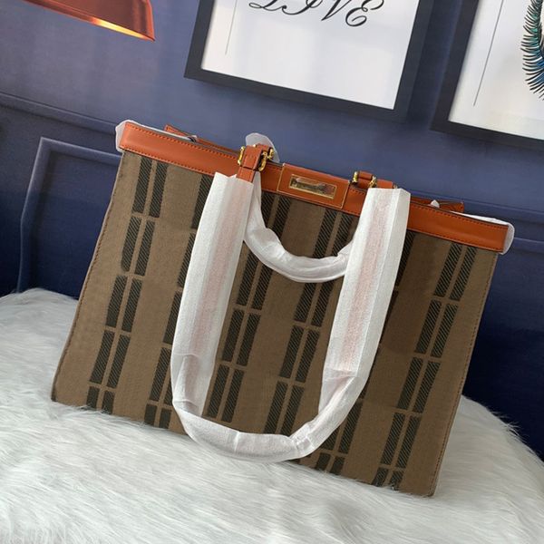 handbag women luxurys designers bag 2021 shoulder bags printed letter large tote with double handles canvas plian hasp soft pillow high capa
handbag women luxurys designers bag 2021 shoulder bags printed letter large tote with double handles canvas plian hasp soft pillow high capa