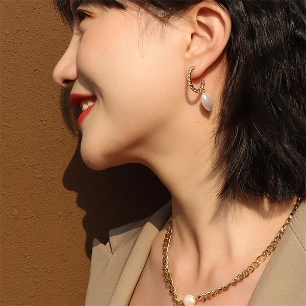 stud fashion spiral pattern round earrings with heart pearl exquisite stainless steel jewelry gift party for women girlfriend, Golden;silver
stud fashion spiral pattern round earrings with heart pearl exquisite stainless steel jewelry gift party for women girlfriend, Golden;silver