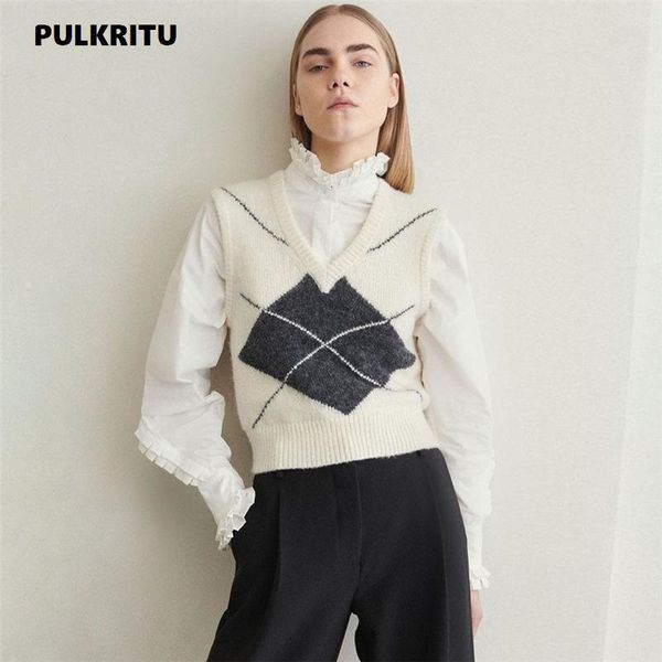 women's sweaters pulkritu 2021 women loose knitted vest sweater v neck sleeveless thick vintage pullover female waistcoat spring autum, White;black
women's sweaters pulkritu 2021 women loose knitted vest sweater v neck sleeveless thick vintage pullover female waistcoat spring autum, White;black