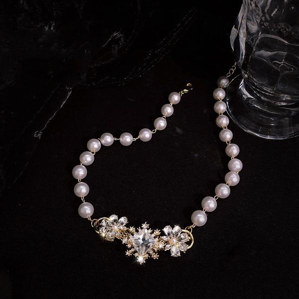 chokers 2021 imitation pearl clavicle chain necklace for women vintage fashion simple temperament necklaces short female, Golden;silver
chokers 2021 imitation pearl clavicle chain necklace for women vintage fashion simple temperament necklaces short female, Golden;silver