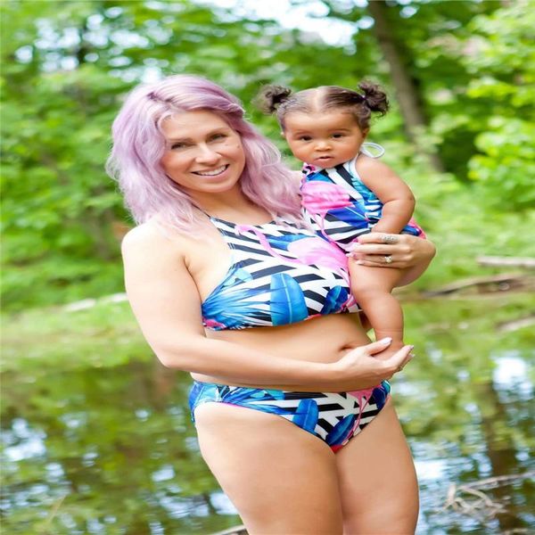 one-piece suits 2021 mother daughter bikini set bandage trriangle push-up padded bra swimsuit swimwear bathing suit
one-piece suits 2021 mother daughter bikini set bandage trriangle push-up padded bra swimsuit swimwear bathing suit