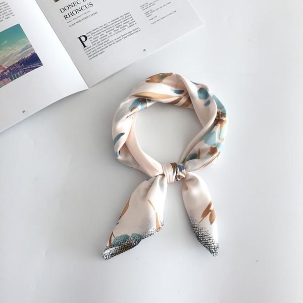 scarves 2021 spring and autumn korean small square scarf silk female decorative art wild headscarves retro hairband, Blue;gray
scarves 2021 spring and autumn korean small square scarf silk female decorative art wild headscarves retro hairband, Blue;gray