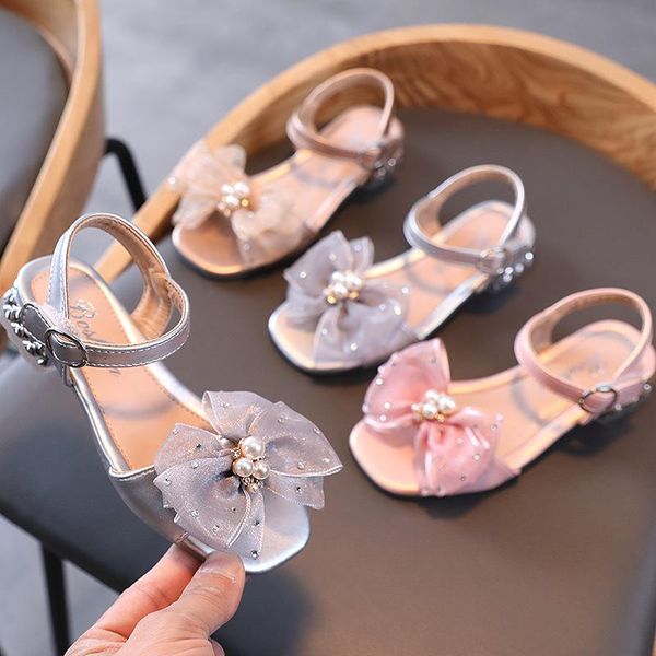 fashion summer children kids girl outdoor soft sandals shoes pearl design bowknot 2021, Black;red
fashion summer children kids girl outdoor soft sandals shoes pearl design bowknot 2021, Black;red