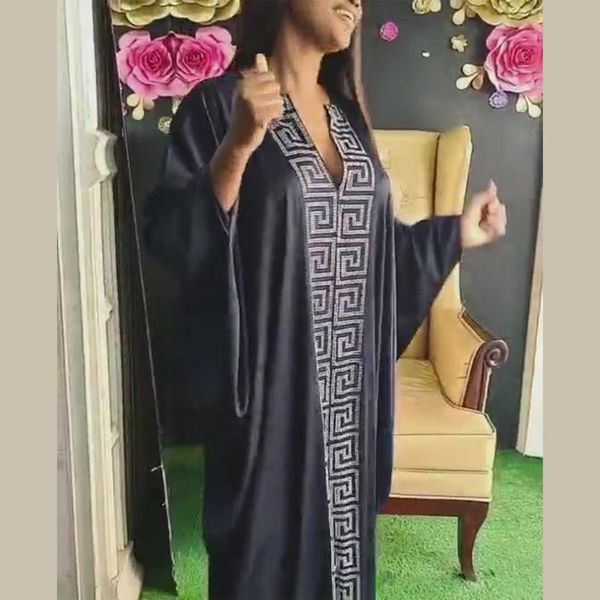 Fashion African woman large size bat sleeve dress Muslim Islamic style robe imitation silk hot Hot Fix Rhinestone, Navy blue
Fashion African woman large size bat sleeve dress Muslim Islamic style robe imitation silk hot Hot Fix Rhinestone, Navy blue