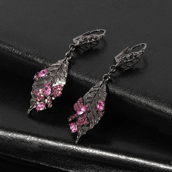 stud iced out dragonfly leaves vintage pink crystal earrings for women fashion charm eardrop bohemia italy weeding jewelry gift, Golden;silver
stud iced out dragonfly leaves vintage pink crystal earrings for women fashion charm eardrop bohemia italy weeding jewelry gift, Golden;silver