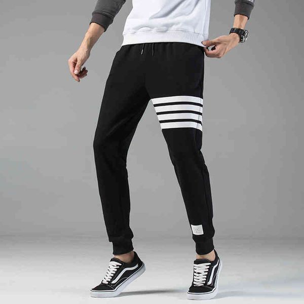 2020 new cotton hip hop men's streetwear pants fashion pencil ankle-length drawstring trousers for casual joggers, Black
2020 new cotton hip hop men's streetwear pants fashion pencil ankle-length drawstring trousers for casual joggers, Black