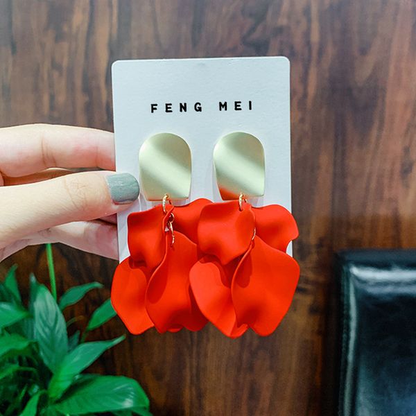 temperament rose flower earrings exaggerated long earrings 925 silver needle fashion personality net red earrings
temperament rose flower earrings exaggerated long earrings 925 silver needle fashion personality net red earrings