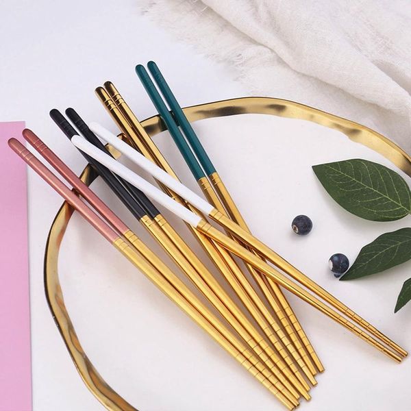 chopsticks 1 pair metal chop sticks eco-friendly tableware sushi chopstick portable restaurant kitchen dinnerware
chopsticks 1 pair metal chop sticks eco-friendly tableware sushi chopstick portable restaurant kitchen dinnerware