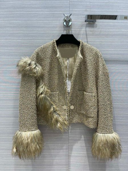 women's jackets khaki tweed coats women autumn 2021 good quality o-neck long sleeve imitation fur decoration slim, Black;brown
women's jackets khaki tweed coats women autumn 2021 good quality o-neck long sleeve imitation fur decoration slim, Black;brown
