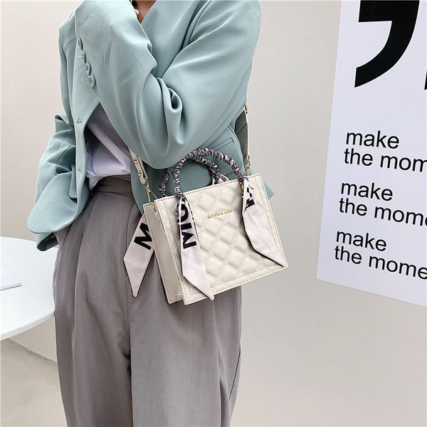 factory outlet luxury herme handbags and storage french minority silk scarf hand-held women's 2021 summer popular new style fragrance l
factory outlet luxury herme handbags and storage french minority silk scarf hand-held women's 2021 summer popular new style fragrance l