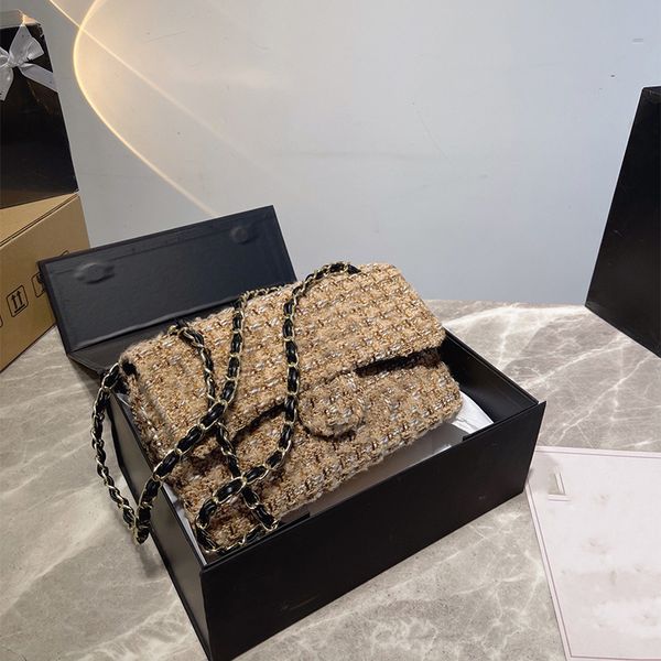 2021 french retro fashion bags classic designer handbags double flap wool large capacity ladies wallet luxury party street with gift box pac
2021 french retro fashion bags classic designer handbags double flap wool large capacity ladies wallet luxury party street with gift box pac