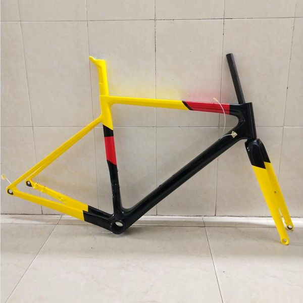 2021 new champion edition yellow and black carbon road frame v3rs racing frameset:carbon frame+fork+headset+seatpost+clamp
2021 new champion edition yellow and black carbon road frame v3rs racing frameset:carbon frame+fork+headset+seatpost+clamp