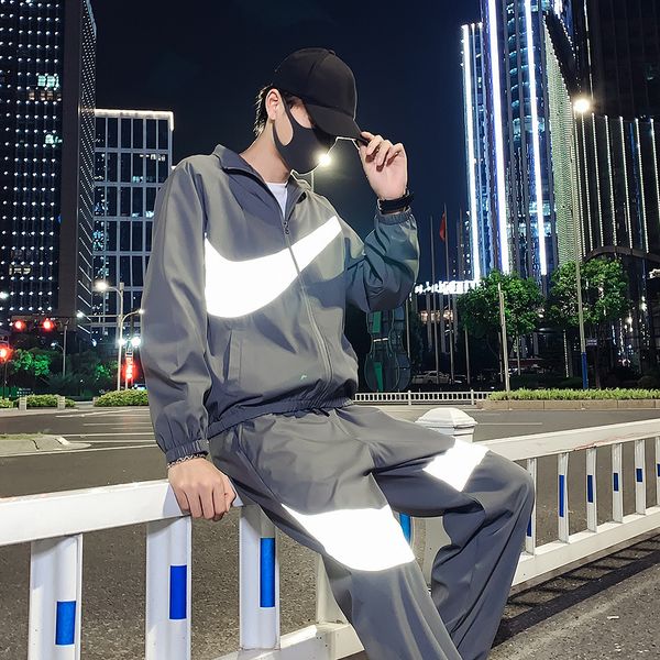 2021 spring and autumn fashion brand leisure reflective strip night running suit men's sports two-piece set, Gray
2021 spring and autumn fashion brand leisure reflective strip night running suit men's sports two-piece set, Gray