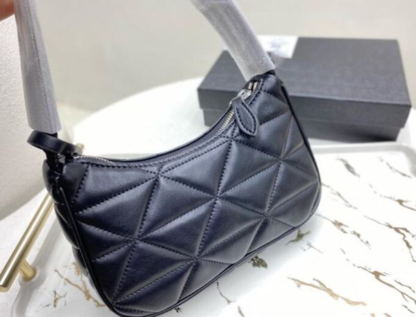 new women shoulder tote axillary cleo handbag hobo shiny brushed real leather designers bags canvas purse crossbody tote handbags lady messe
new women shoulder tote axillary cleo handbag hobo shiny brushed real leather designers bags canvas purse crossbody tote handbags lady messe