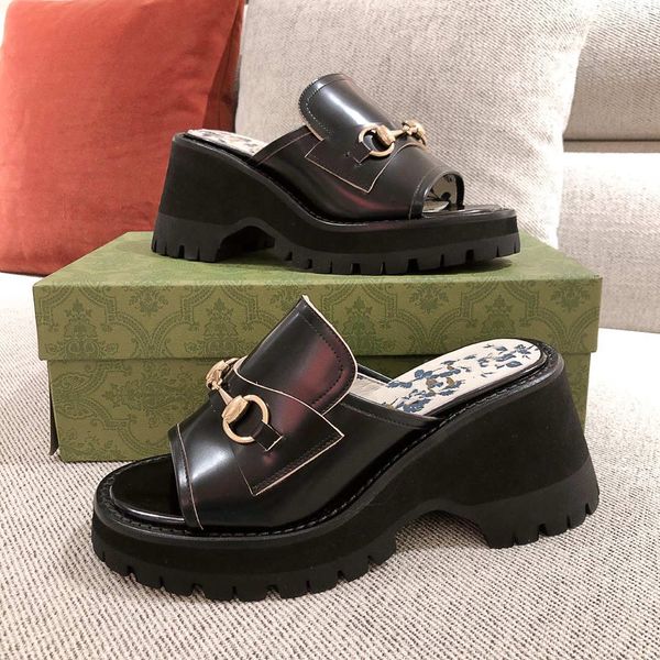 2021 women real leather slide sandal platform slipper high heels girls white black colors sweet slipper summer beach flip flops with box 267
2021 women real leather slide sandal platform slipper high heels girls white black colors sweet slipper summer beach flip flops with box 267