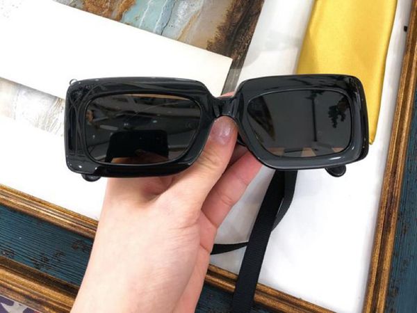 0811s new fashion sunglasses with uv 400 protection for women vintage square frame popular come with case classic sunglasses, White;black
0811s new fashion sunglasses with uv 400 protection for women vintage square frame popular come with case classic sunglasses, White;black