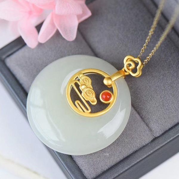 chains silver inlaid natural hetian white jade round brand xiangyun pendant necklace chinese style retro charming women's jewelry
chains silver inlaid natural hetian white jade round brand xiangyun pendant necklace chinese style retro charming women's jewelry