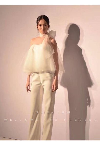 women's suits & blazers 2021 spring women +pants 2pcs sets woman fashion tube gauze loosen, White;black
women's suits & blazers 2021 spring women +pants 2pcs sets woman fashion tube gauze loosen, White;black