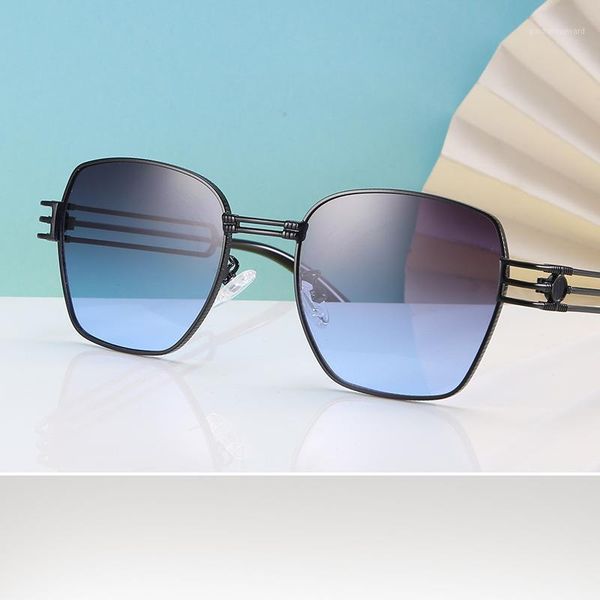 classic vintage metal square sunglasses men women 2021 designer travel driving sun glasses male mirror goggle uv400, White;black
classic vintage metal square sunglasses men women 2021 designer travel driving sun glasses male mirror goggle uv400, White;black