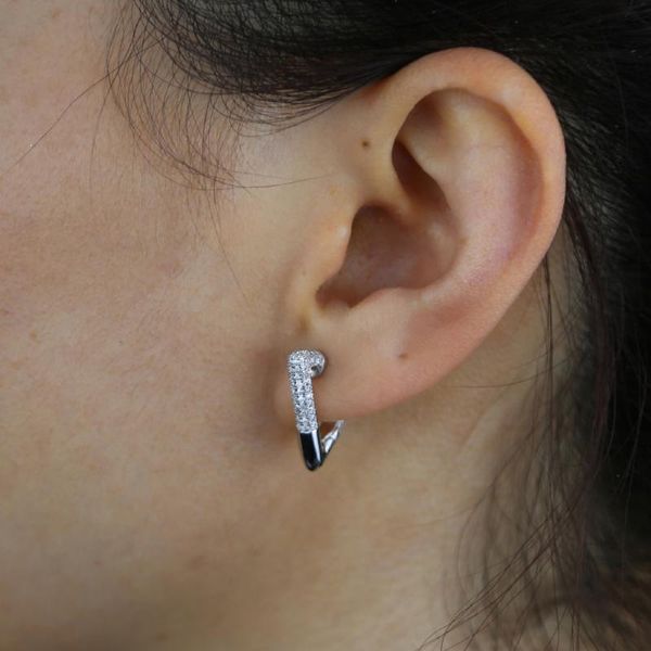 hoop & huggie geometric simple triangle dangle earrings with cz pave gold silver color women drop for wedding party jewelry wholesale, Golden;silver
hoop & huggie geometric simple triangle dangle earrings with cz pave gold silver color women drop for wedding party jewelry wholesale, Golden;silver