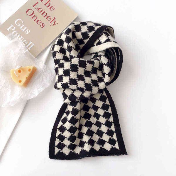 scarves korean version winter double-sided chsboard large thousand bird grid print literary and artistic brushed knitted wool scarf for, Blue;gray
scarves korean version winter double-sided chsboard large thousand bird grid print literary and artistic brushed knitted wool scarf for, Blue;gray