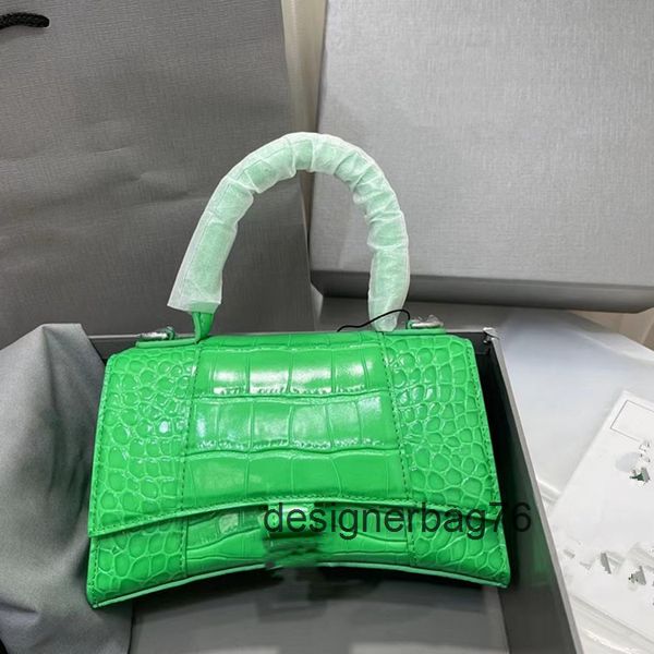 classic bags bag 2022 designer bags female women balencaigas's hands b hourglass cowhide crocodile leather single shoulder messenger ha
classic bags bag 2022 designer bags female women balencaigas's hands b hourglass cowhide crocodile leather single shoulder messenger ha