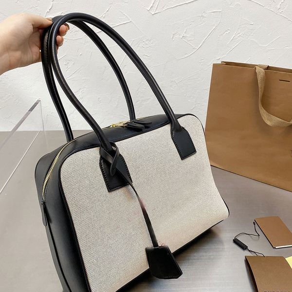 women large pillow bag quality tote handbag shoulder zipper bags beibai canvas and textured brown stitching
women large pillow bag quality tote handbag shoulder zipper bags beibai canvas and textured brown stitching