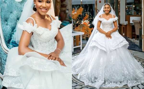 royal queen designer a line wedding dresses bridal gown boho cold shoulder flowers lace beaded applique court train reception dress vestidos, White
royal queen designer a line wedding dresses bridal gown boho cold shoulder flowers lace beaded applique court train reception dress vestidos, White