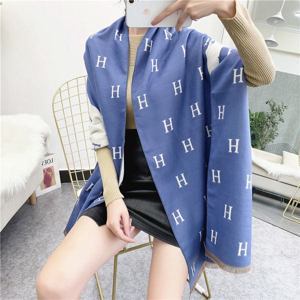 70% off 2021 new women's autumn and winter scarf letter jacquard double-sided color matching imitation cashmere thickened warm shawl, Blue;gray
70% off 2021 new women's autumn and winter scarf letter jacquard double-sided color matching imitation cashmere thickened warm shawl, Blue;gray