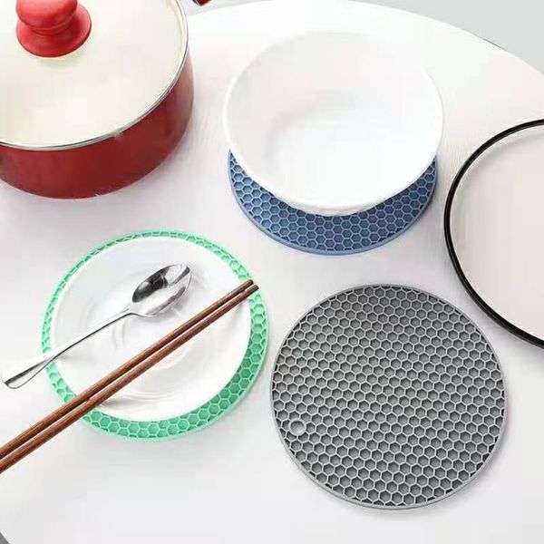 mats & pads multifunction round shape table placemats non-slip placemat silica gel mat milk mug coffee cup kitchen accessories
mats & pads multifunction round shape table placemats non-slip placemat silica gel mat milk mug coffee cup kitchen accessories
