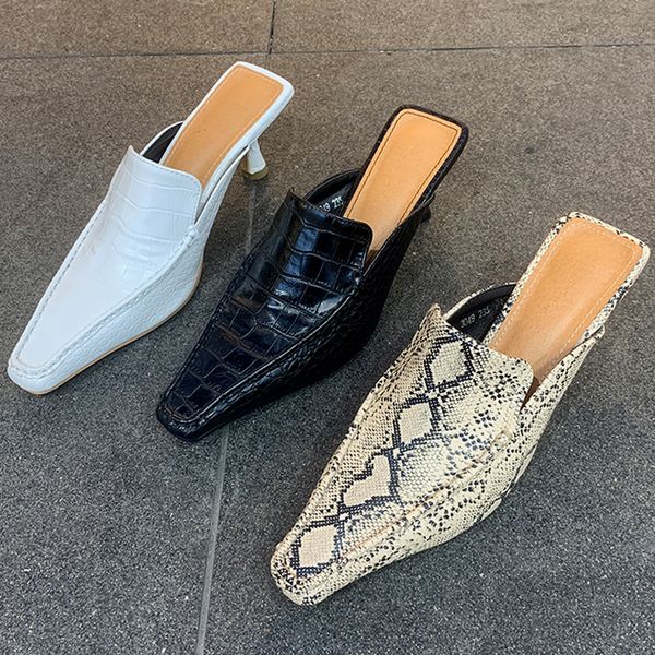 2021 Women Slippers Fashion Pointed Toe Slip On Mules Heel Slides Shoes For Women Casual Thin Heels Female Sandal Slippers Shoes, White
2021 Women Slippers Fashion Pointed Toe Slip On Mules Heel Slides Shoes For Women Casual Thin Heels Female Sandal Slippers Shoes, White