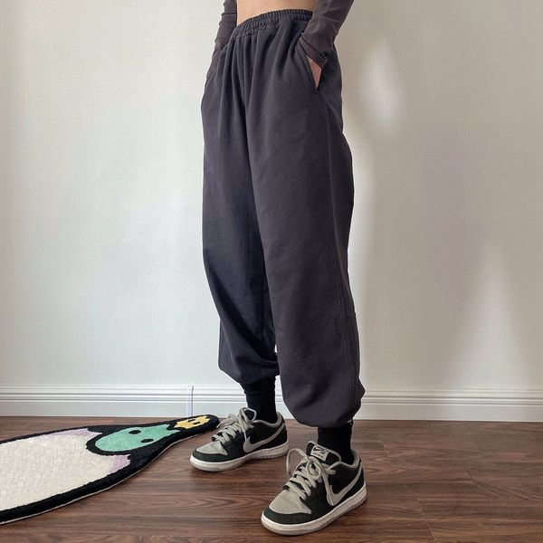 new fashion luxury designers double line mens womens casual pants close-up small feet leisure sports pants street trend rock loose cotton ov, Black
new fashion luxury designers double line mens womens casual pants close-up small feet leisure sports pants street trend rock loose cotton ov, Black