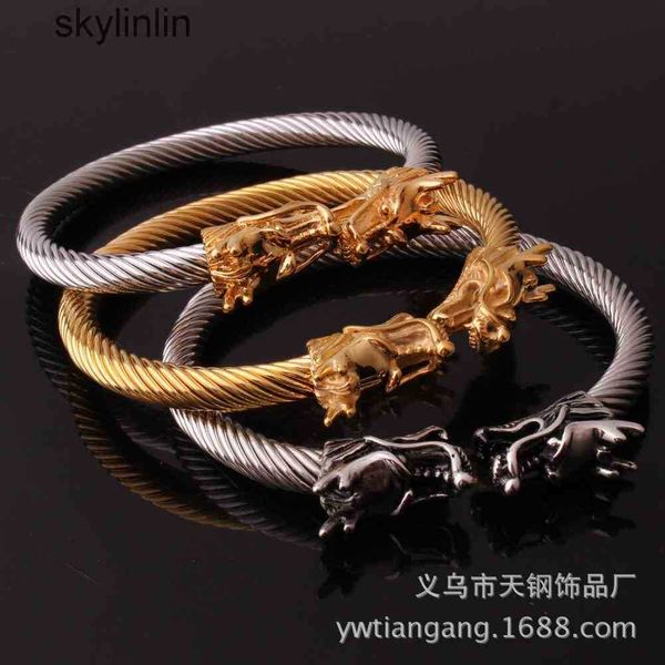 luxury designer jewelry love bracelets sstainless steel bib opening bracelet punk men's handpiece, Black
luxury designer jewelry love bracelets sstainless steel bib opening bracelet punk men's handpiece, Black