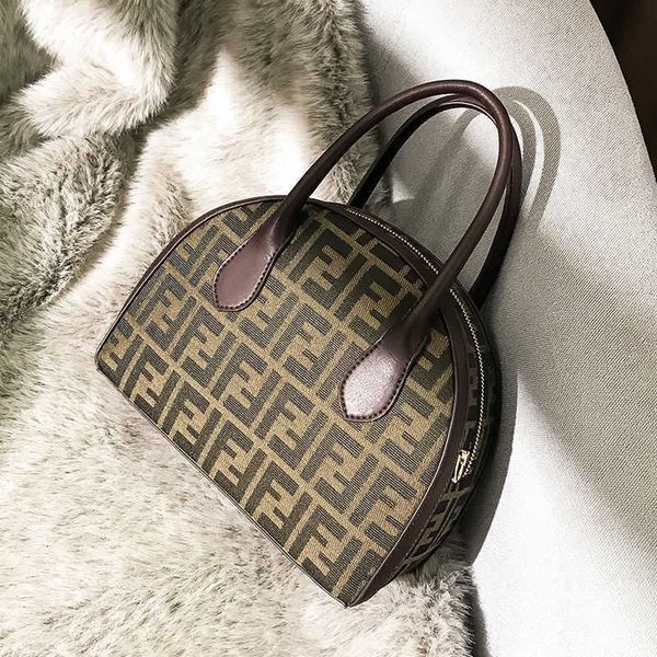 old flower box bag female retro portable semicircular shell 2021 new niche design ff staff underarm handbag zly
old flower box bag female retro portable semicircular shell 2021 new niche design ff staff underarm handbag zly