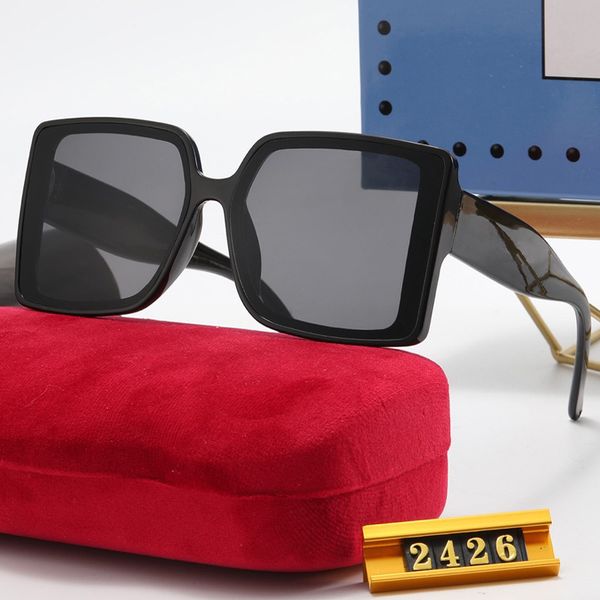luxurys designer sunglass for women and men eyeglasses outdoor sunglasses shades pc frame fashion classic lady sun glasses mirrors of woman, White;black
luxurys designer sunglass for women and men eyeglasses outdoor sunglasses shades pc frame fashion classic lady sun glasses mirrors of woman, White;black