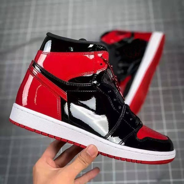 jumpman 1s basketball shoes 1 travis sccotts running shoes us13 retro men women hyper grey university blue obsidian dark mocha sports sneake, Black
jumpman 1s basketball shoes 1 travis sccotts running shoes us13 retro men women hyper grey university blue obsidian dark mocha sports sneake, Black