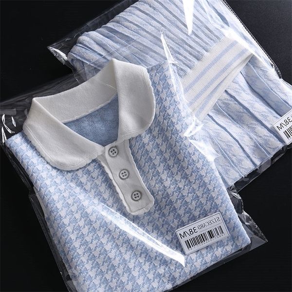 korobov korean chic turn-down collar short sleeve knitted pullovers sweaters and high waist mini skirts preppy style plaid suits 220314, White
korobov korean chic turn-down collar short sleeve knitted pullovers sweaters and high waist mini skirts preppy style plaid suits 220314, White