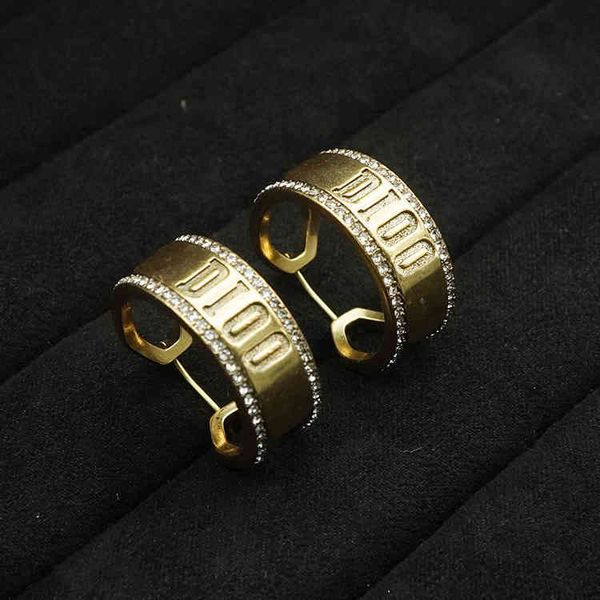 70% off diamond letter earrings and earrings star with the same live broadcast, Silver
70% off diamond letter earrings and earrings star with the same live broadcast, Silver